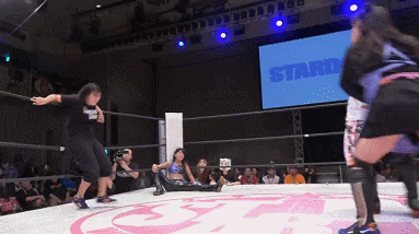 Momo Watanabe clears the ring to announce her return!